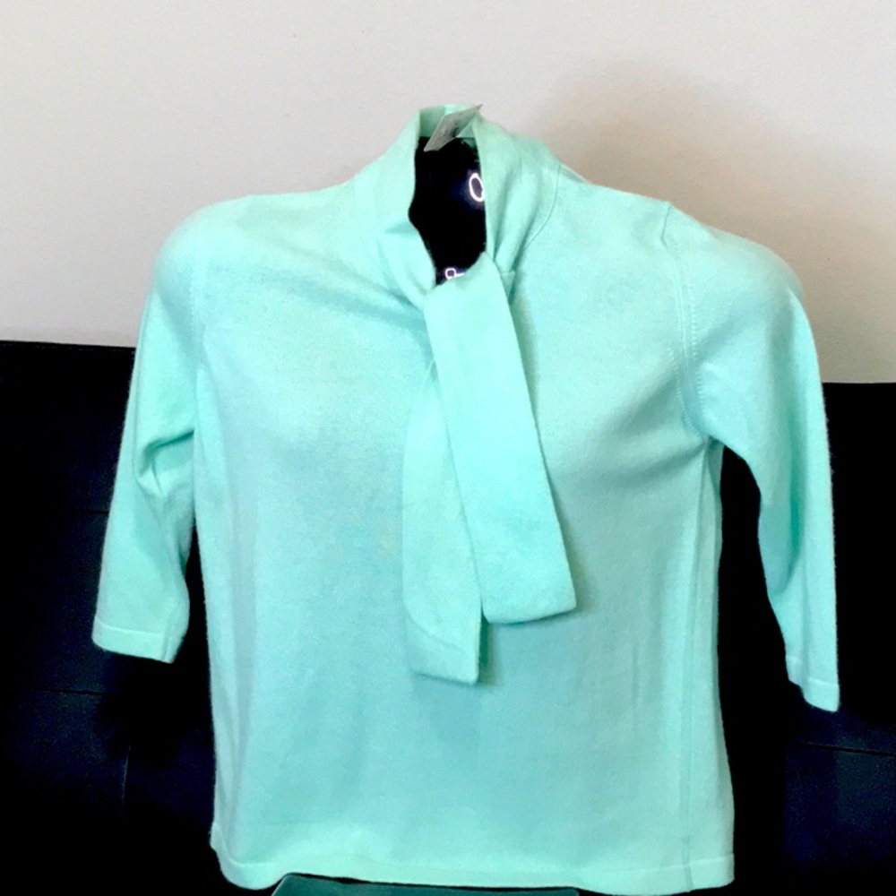 Neiman Marcus Women’s Cashmere/Wool Sweater